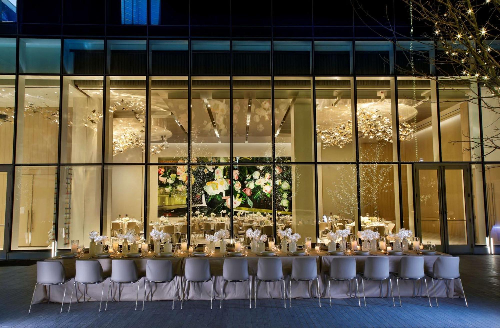 Hall Arts Hotel Dallas, Curio Collection By Hilton Bagian luar foto