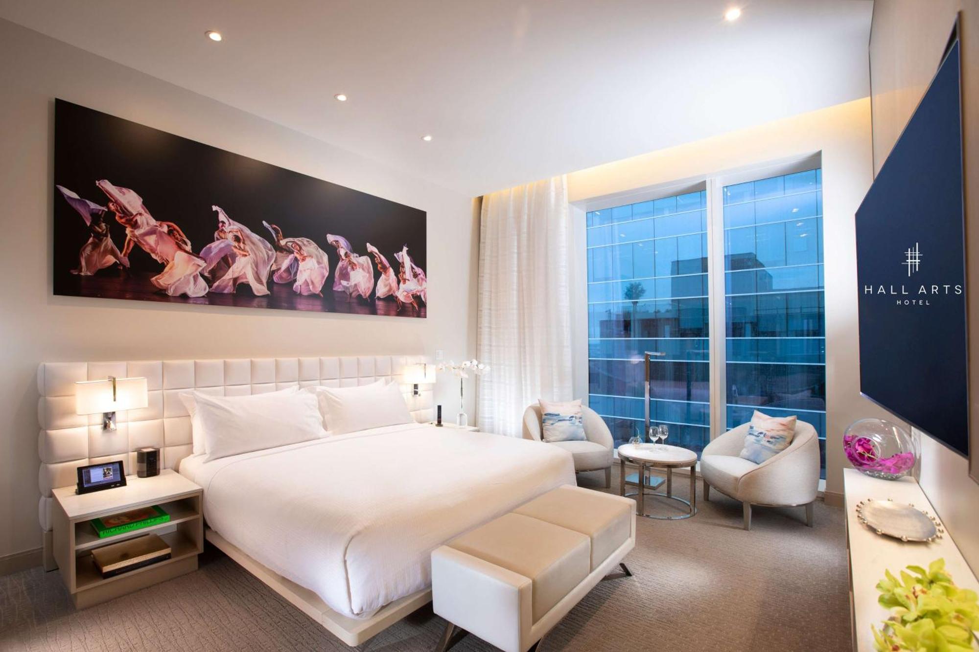 Hall Arts Hotel Dallas, Curio Collection By Hilton Bagian luar foto