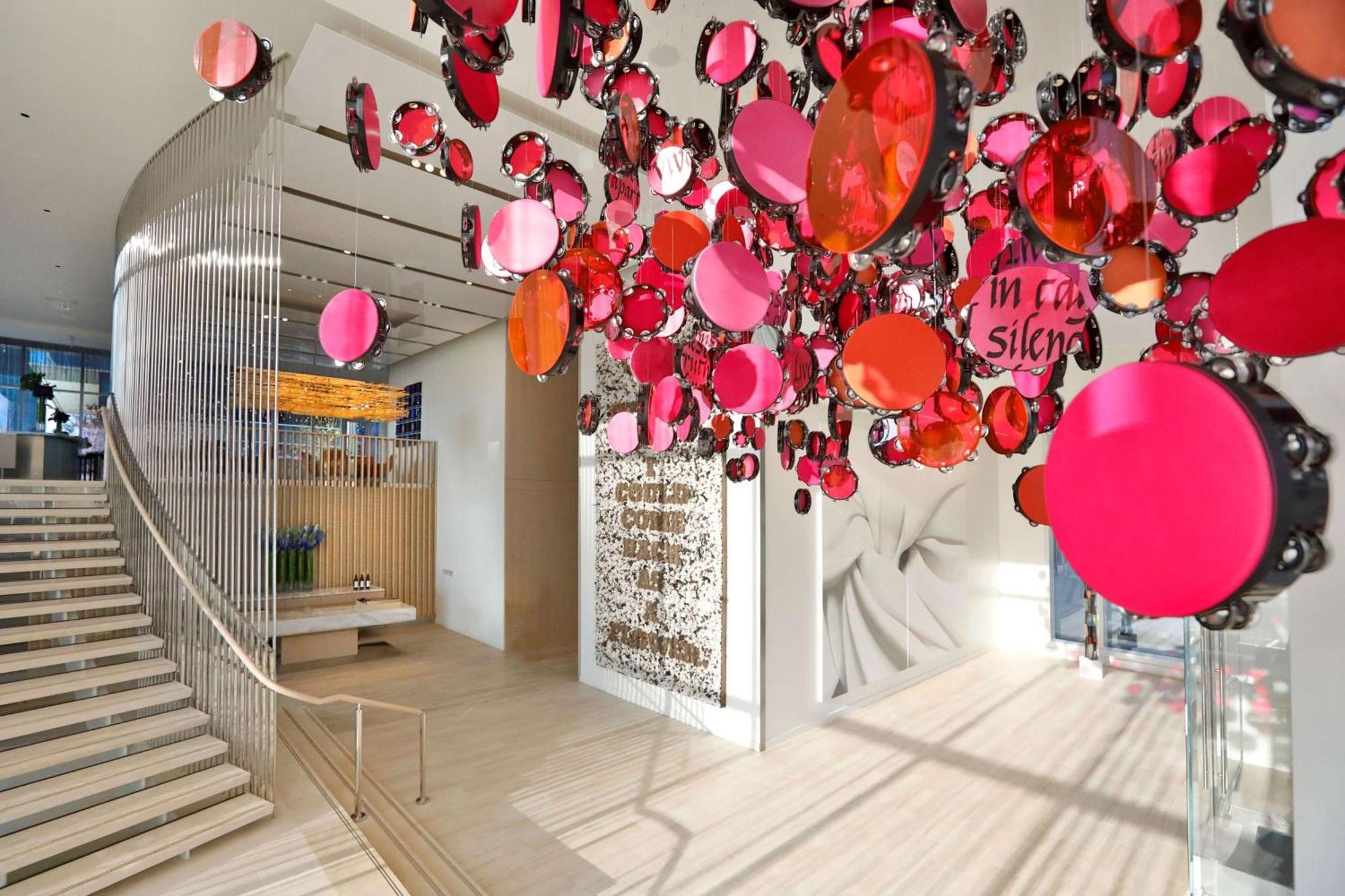 Hall Arts Hotel Dallas, Curio Collection By Hilton Bagian luar foto