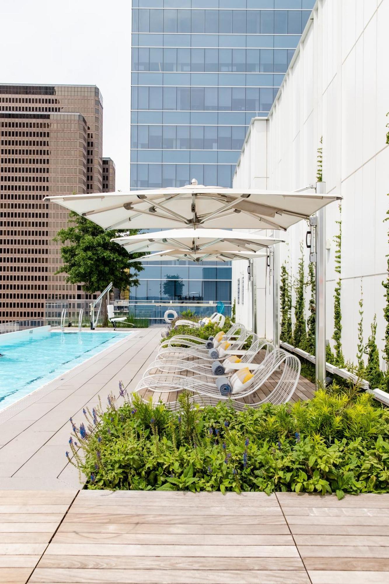 Hall Arts Hotel Dallas, Curio Collection By Hilton Bagian luar foto